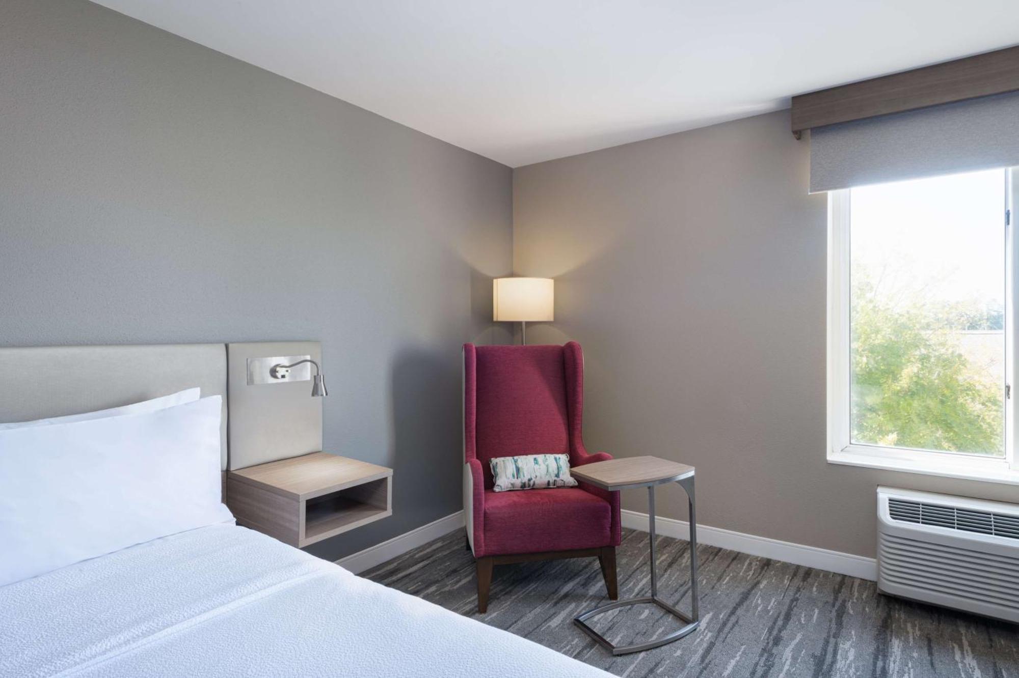 Hilton Garden Inn Saint Charles Luaran gambar