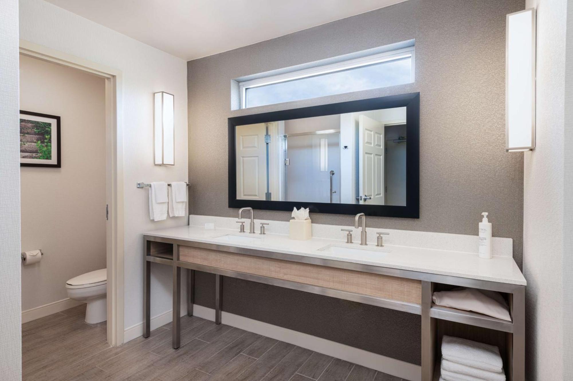 Hilton Garden Inn Saint Charles Luaran gambar