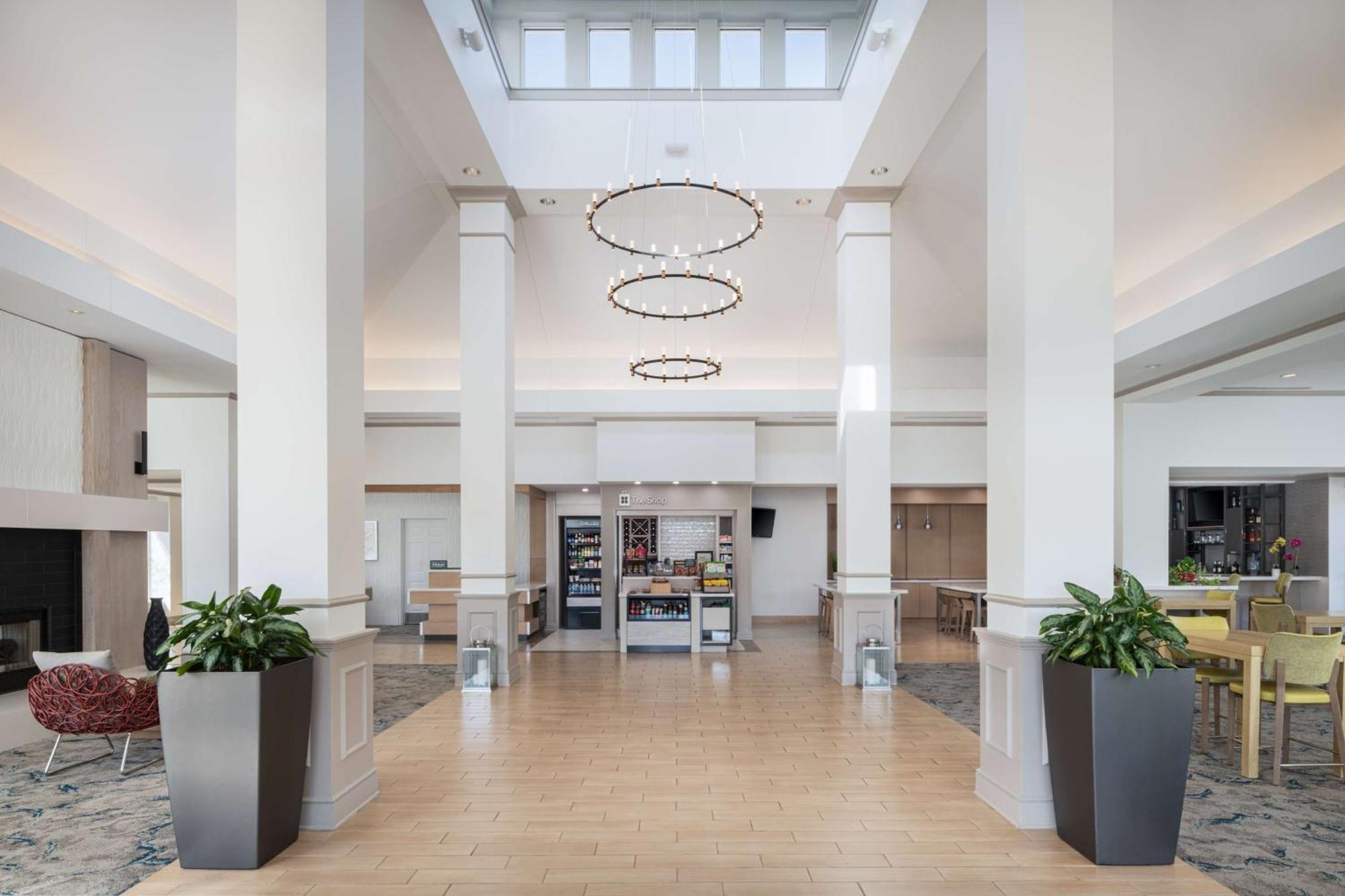 Hilton Garden Inn Saint Charles Luaran gambar