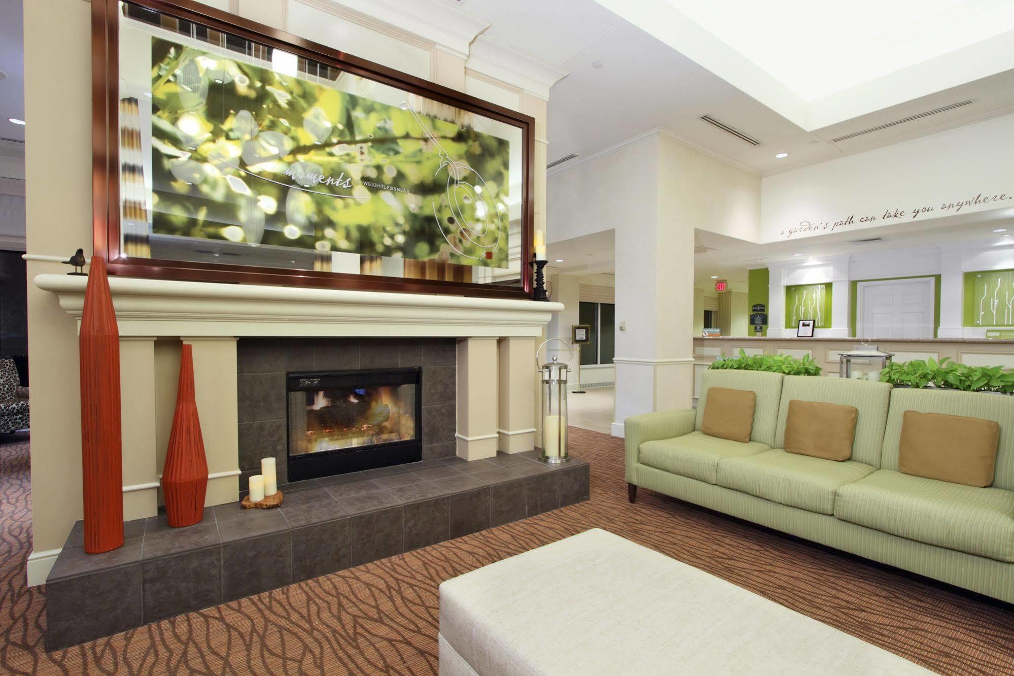 Hilton Garden Inn Saint Charles Luaran gambar